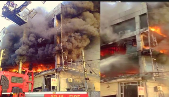 Massive fire in Delhi Commercial Building consumes 27 lives
