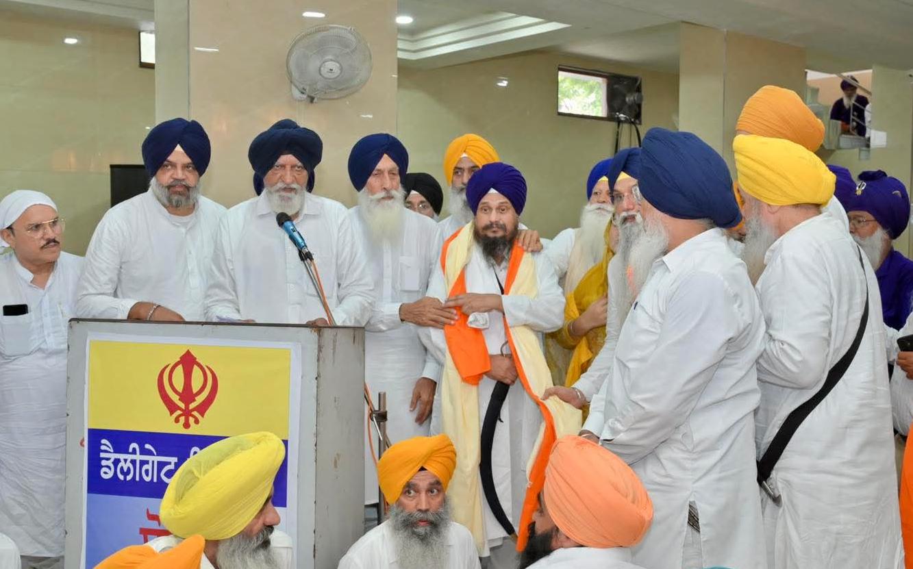 Manpreet SIngh Ayali quits SAD Punar Surjeet