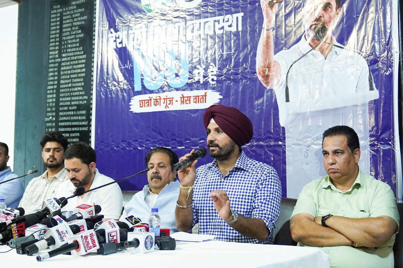 Congress rejects CM's defence on Mask theory